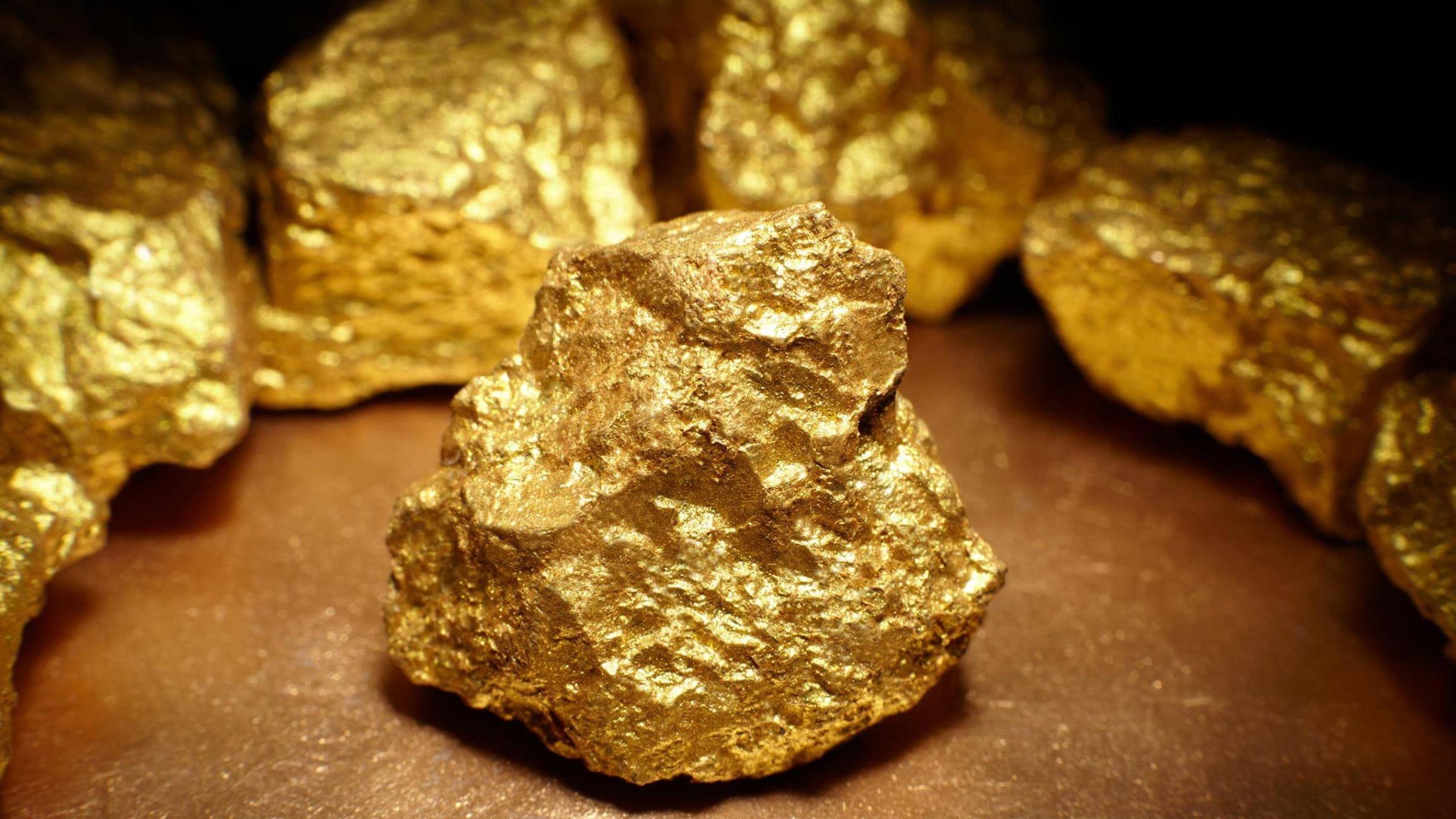 Лучшие акции золотодобывающих компаний на 2022 год